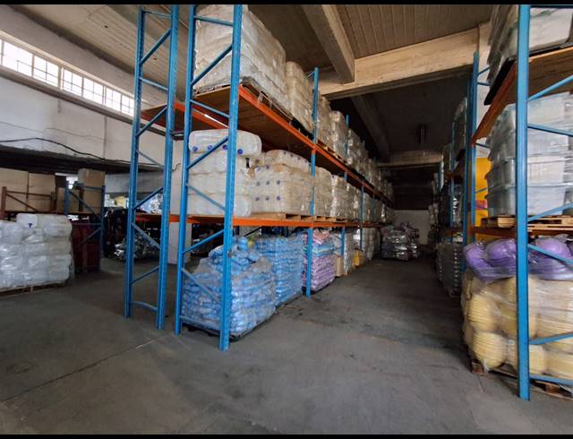1,900M² WAREHOUSE TO LET IN HERIOTDALE
